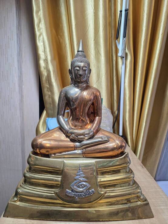 หลวงปู่ทวด พระเครื่องยอดนิยม ราคาสูง